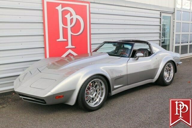 Chevrolet Corvette 1973 image number 18