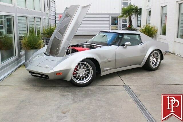 Chevrolet Corvette 1973 image number 2