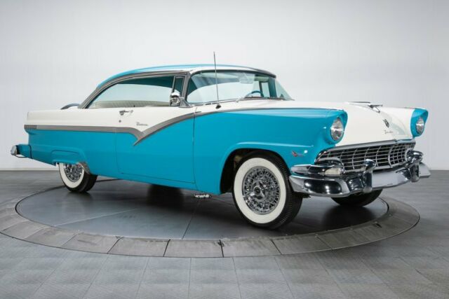 Ford Fairlane 1956 image number 30