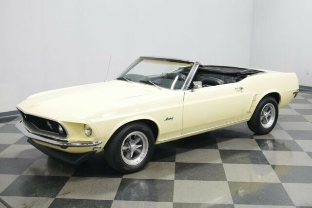 Ford Mustang 1969 image number 21