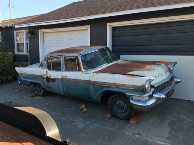 Packard Clipper 1957 image number 2