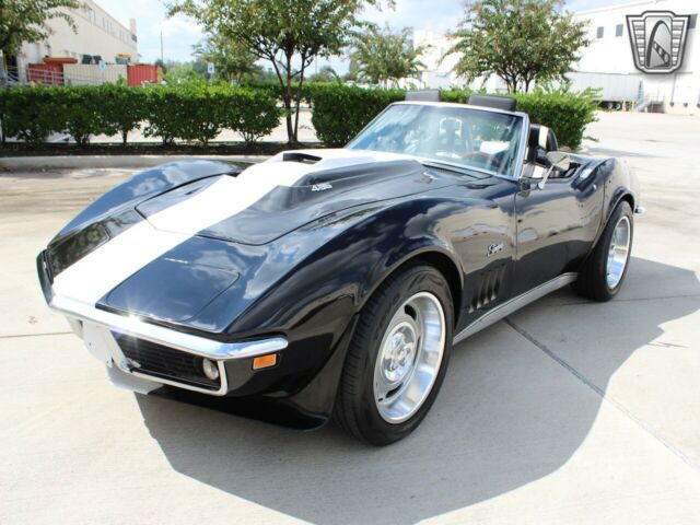 Chevrolet Corvette 1969 image number 3