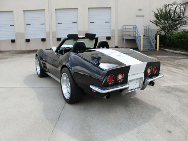 Chevrolet Corvette 1969 image number 9