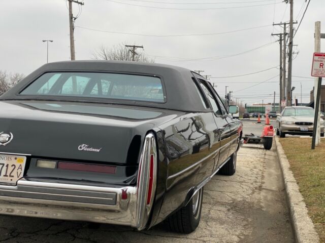 Cadillac Fleetwood 1974 image number 1