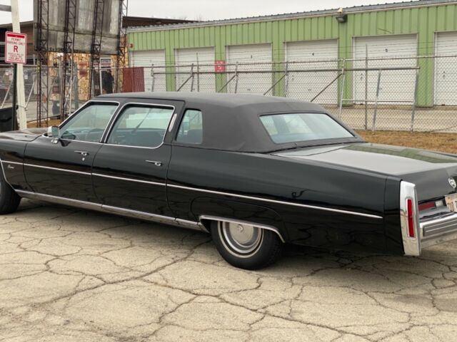 Cadillac Fleetwood 1974 image number 23