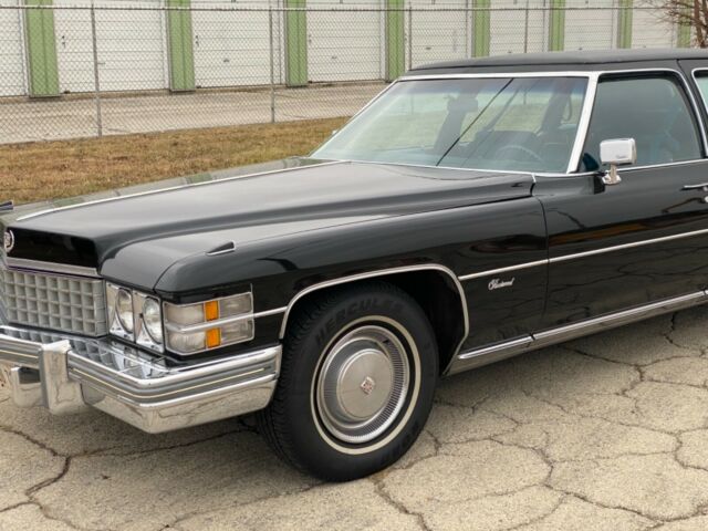 Cadillac Fleetwood 1974 image number 33