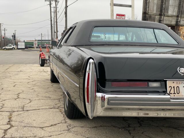 Cadillac Fleetwood 1974 image number 8