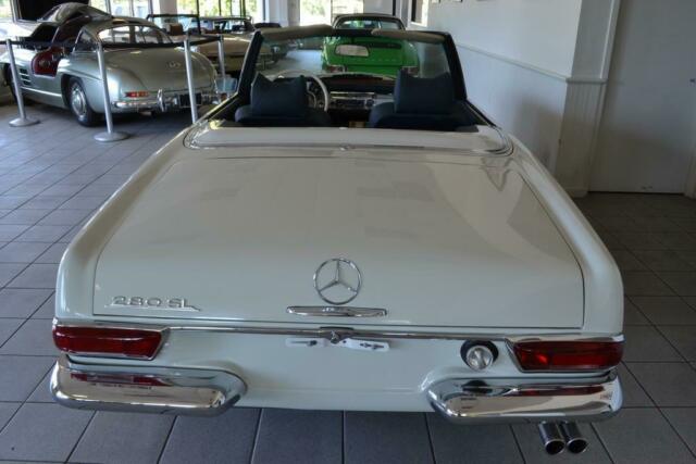 Mercedes-Benz SL-Class 1969 image number 4