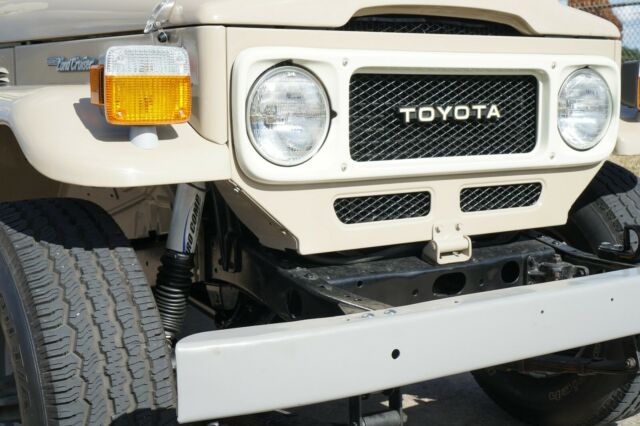 Toyota Land Cruiser 1979 image number 23