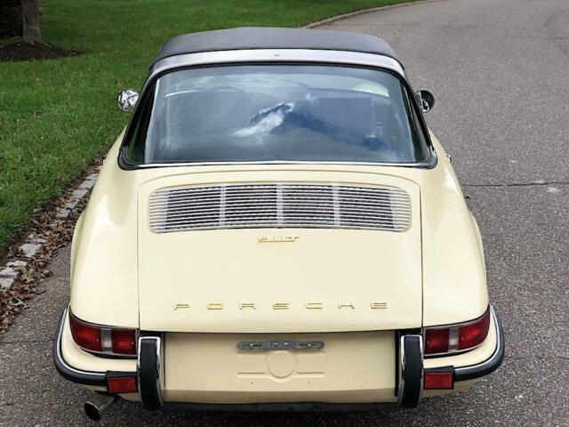 Porsche 911 1971 image number 6