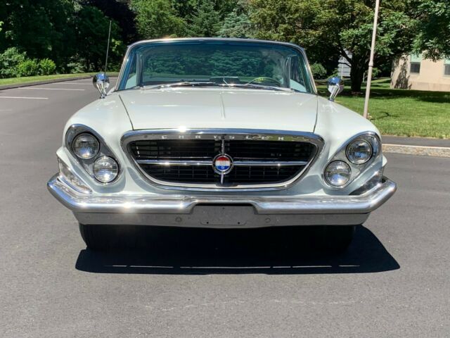 Chrysler 300 Series 1961 image number 29