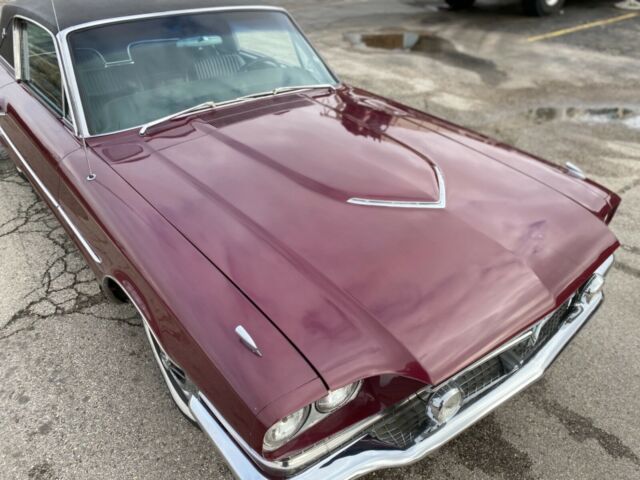 Ford Thunderbird 1966 image number 1