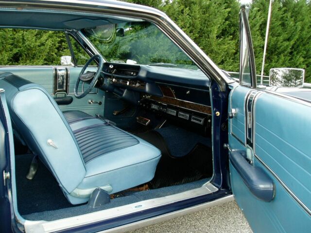 Ford Galaxie 1968 image number 4