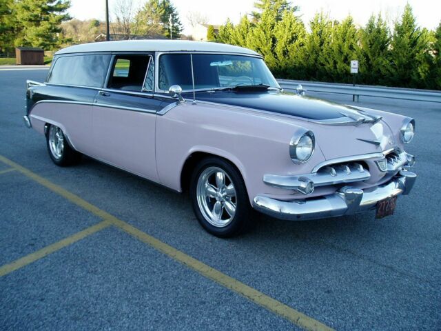 Dodge Royal Suburban Wagon 1956 image number 0