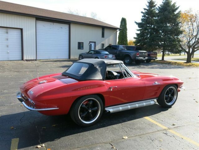 Chevrolet Corvette 1963 image number 12