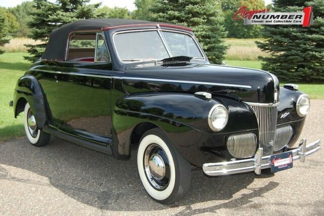 Ford Super Deluxe Convertible 1941 image number 1