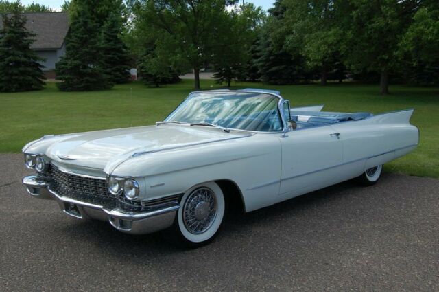 Cadillac Series 62 Convertible 1960 image number 31