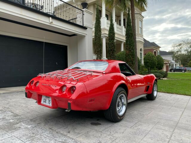 Chevrolet Corvette 1975 image number 2