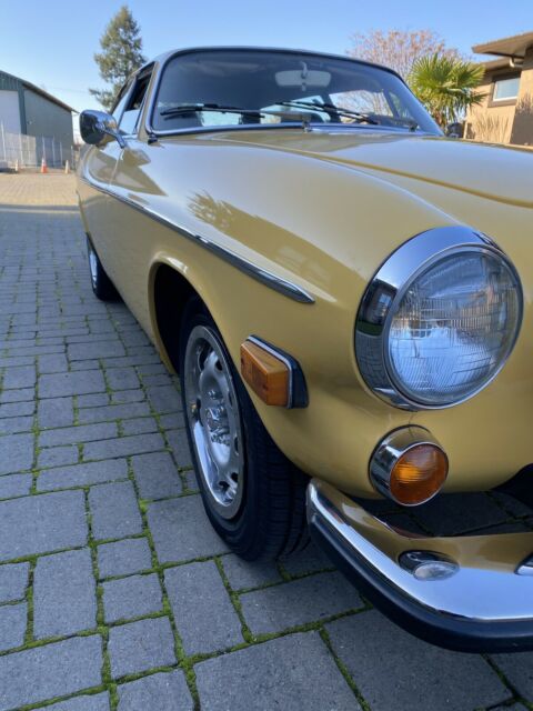 Volvo P 1800 ES 1973 image number 8