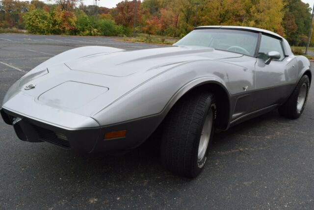 Chevrolet Corvette 1978 image number 32