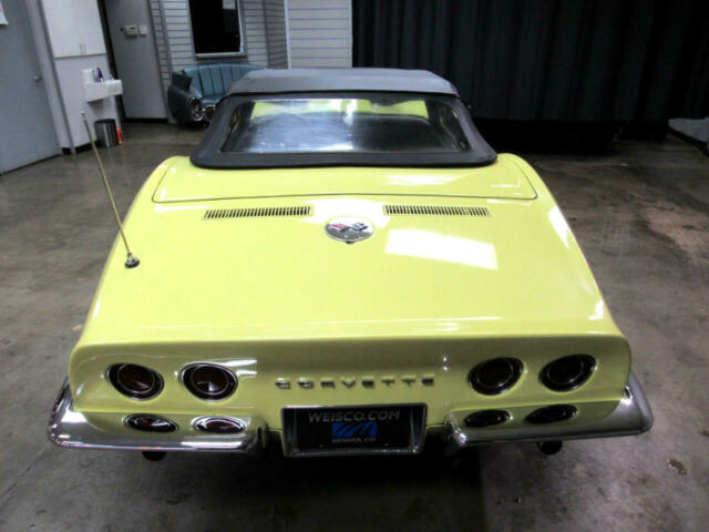 Chevrolet Corvette 1968 image number 16