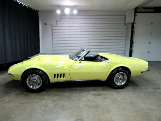 Chevrolet Corvette 1968 image number 44