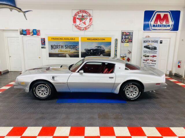 Pontiac Firebird 1977 image number 26