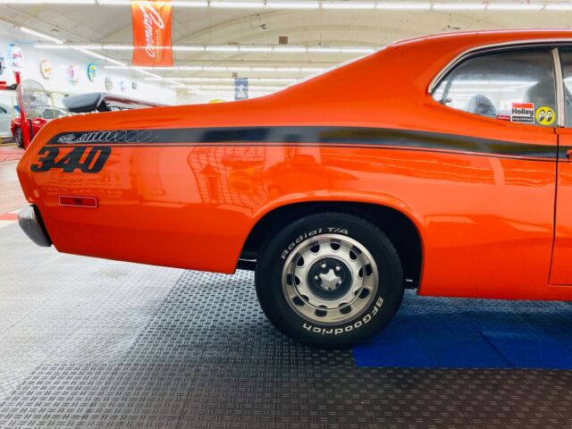 Plymouth Duster 1972 image number 23