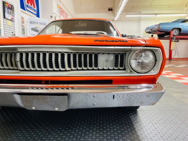 Plymouth Duster 1972 image number 34