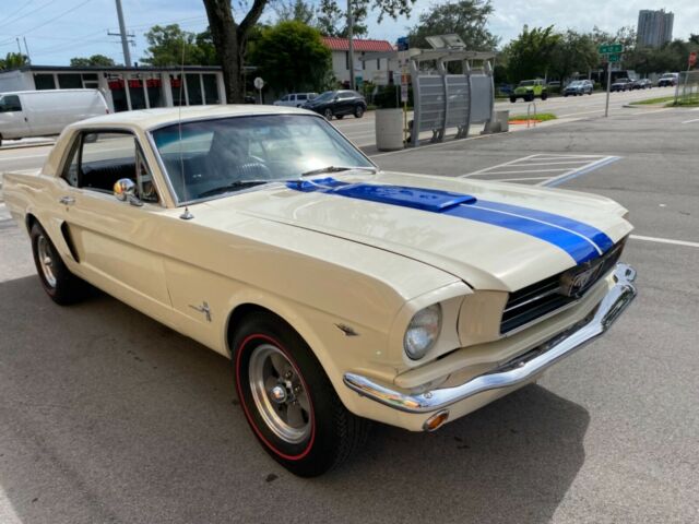 Ford Mustang 1965 image number 6