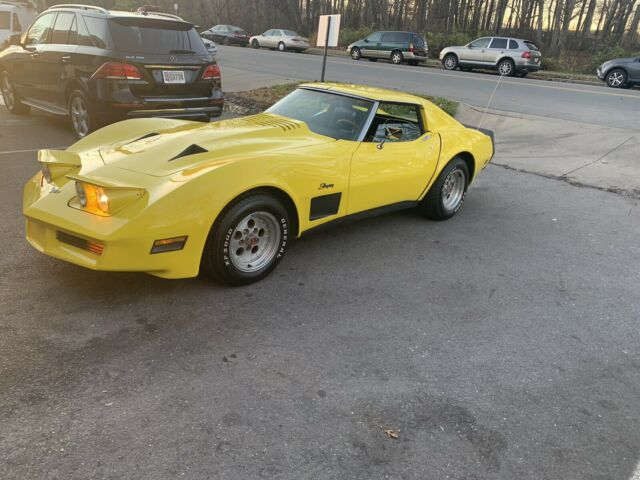 Chevrolet Corvette 5.7 1976 image number 2