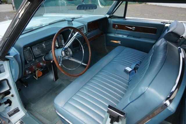 Lincoln Continental 1962 image number 11