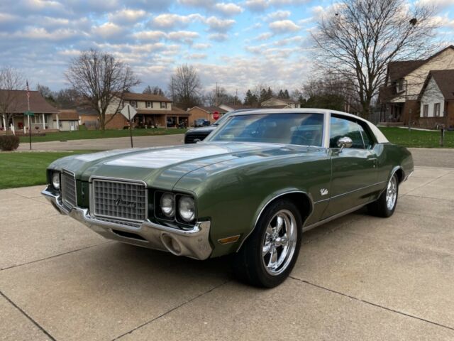 Oldsmobile Cutlass 1972 image number 1