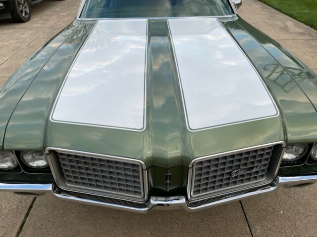 Oldsmobile Cutlass 1972 image number 32