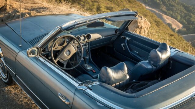 Mercedes-Benz SL-Class 1972 image number 12