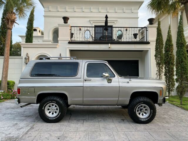 GMC Jimmy 1979 image number 24