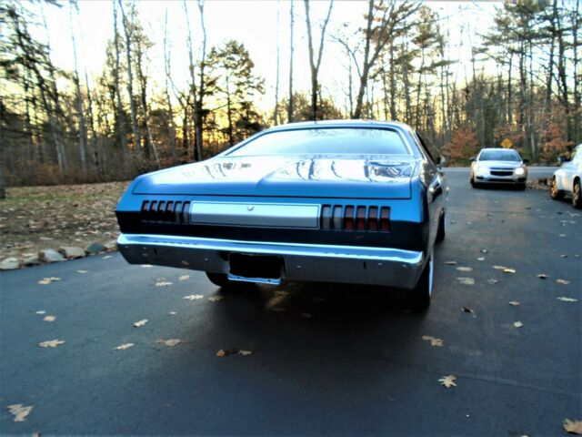 Plymouth Duster 1972 image number 28