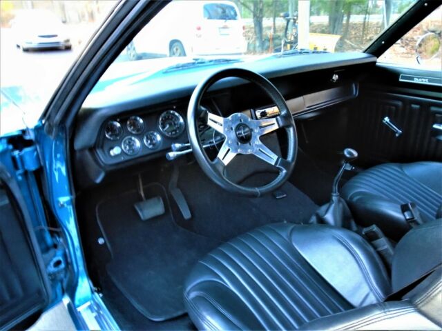 Plymouth Duster 1972 image number 34