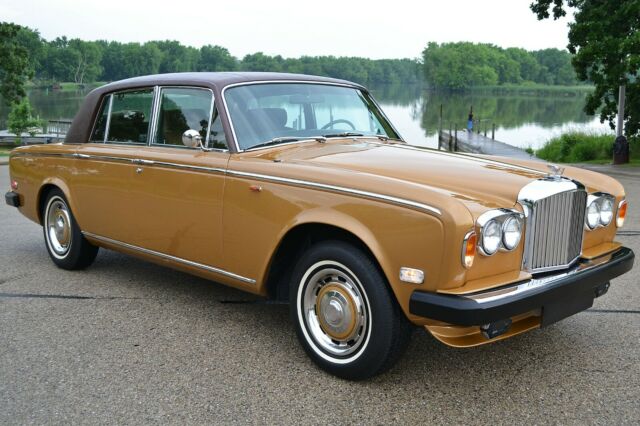 Rolls-Royce Silver Shadow 1974 image number 10