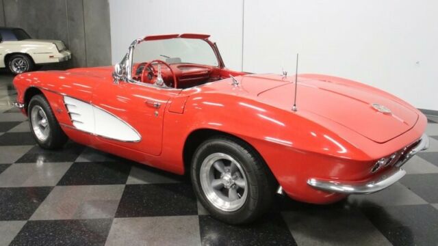 Chevrolet Corvette 1961 image number 32