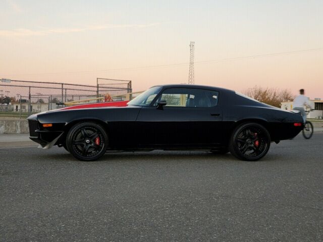 Chevrolet Camaro 1971 image number 2