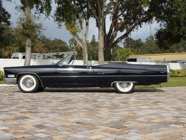 Cadillac Coupe 1967 image number 11