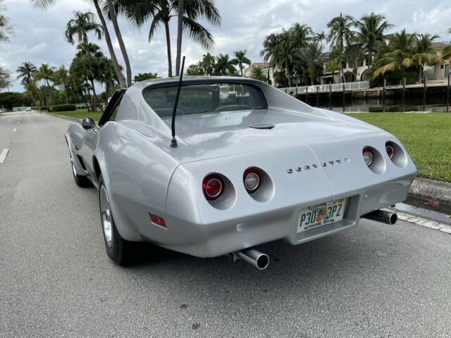 Chevrolet Corvette 1974 image number 1