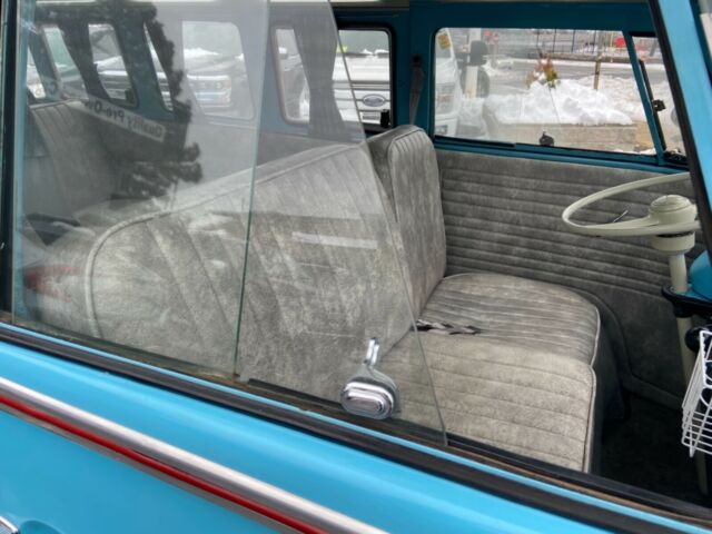 Volkswagen Bus/Vanagon 1974 image number 9