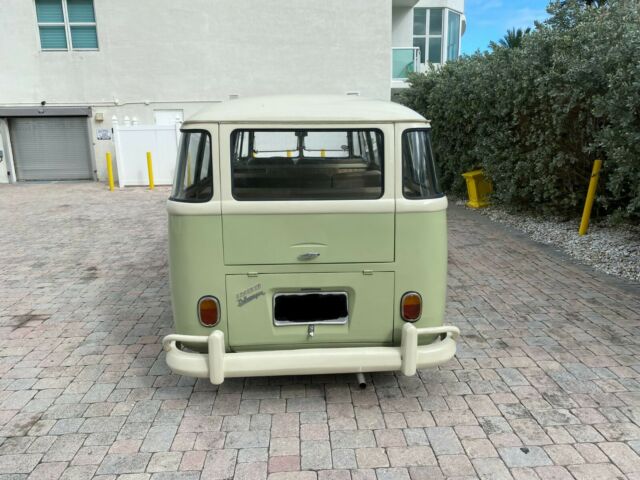 Volkswagen Bus/Vanagon 1974 image number 20