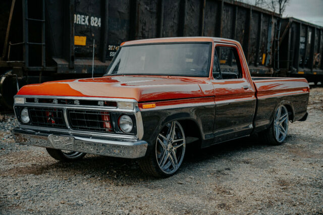 Ford F-100 1977 image number 2