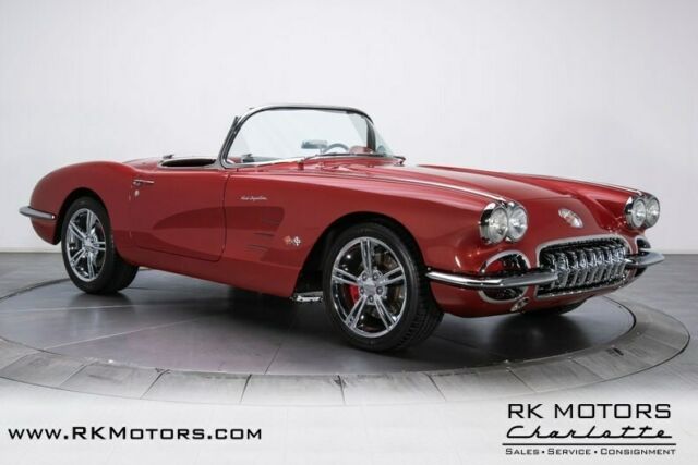 Chevrolet Corvette 1960 image number 10