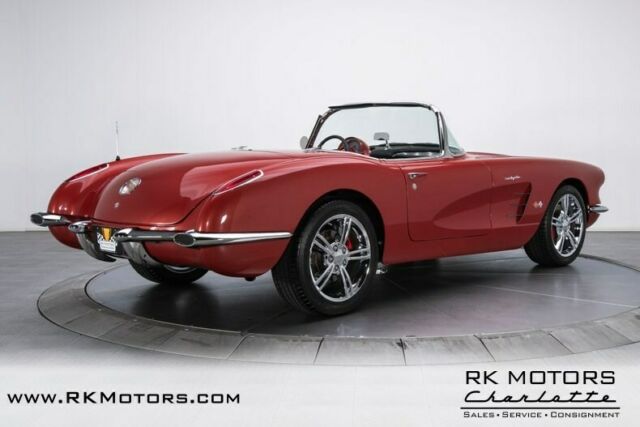 Chevrolet Corvette 1960 image number 25