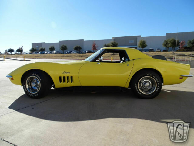 Chevrolet Corvette 1969 image number 2