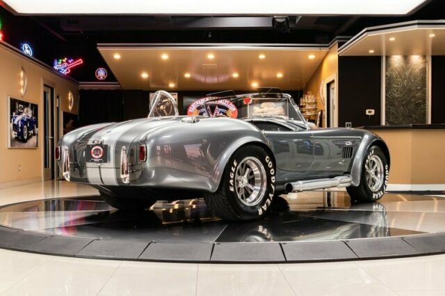 Shelby Cobra 1965 image number 37